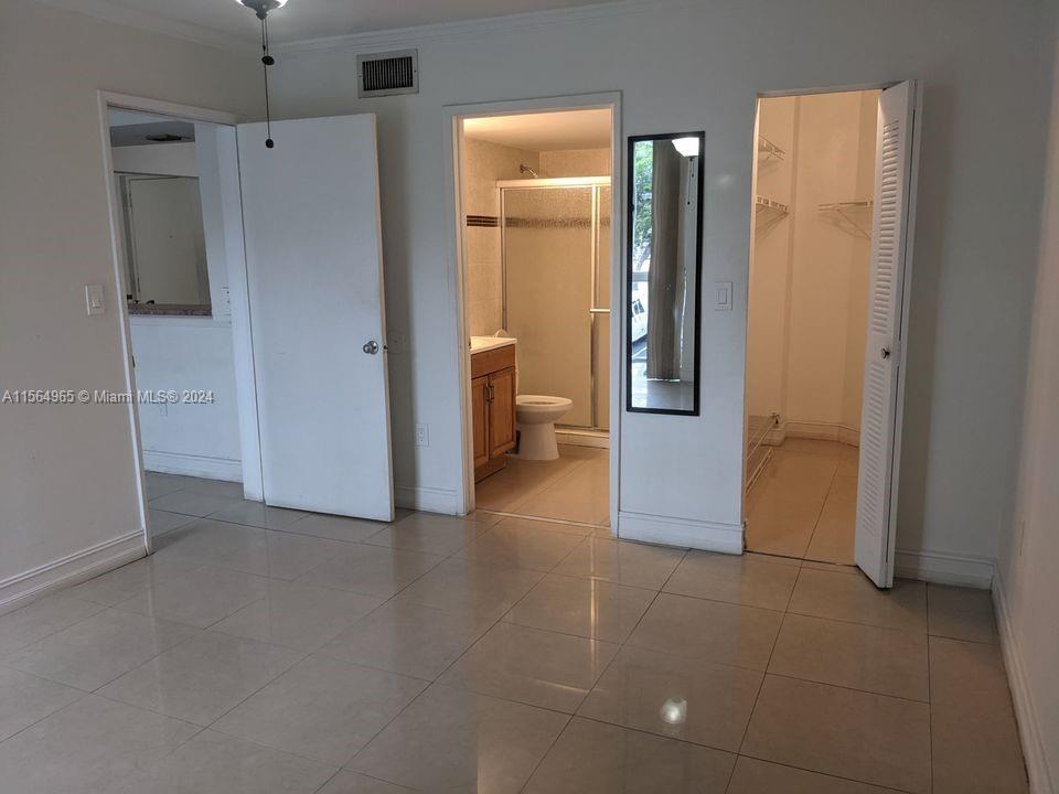 7125 NW 186th St, Hialeah, Florida 33015, 2 Bedrooms Bedrooms, ,2 BathroomsBathrooms,Residential,For Sale,7125 NW 186th St,A11564965