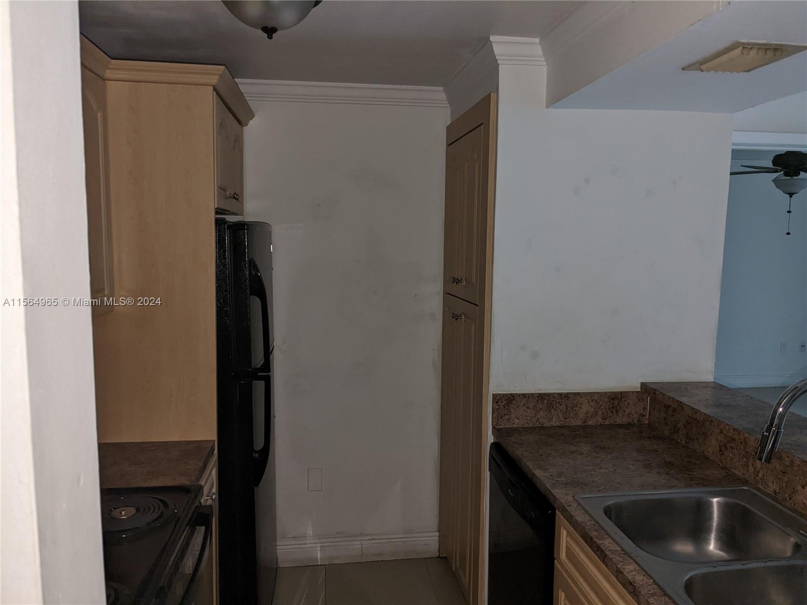 7125 NW 186th St, Hialeah, Florida 33015, 2 Bedrooms Bedrooms, ,2 BathroomsBathrooms,Residential,For Sale,7125 NW 186th St,A11564965