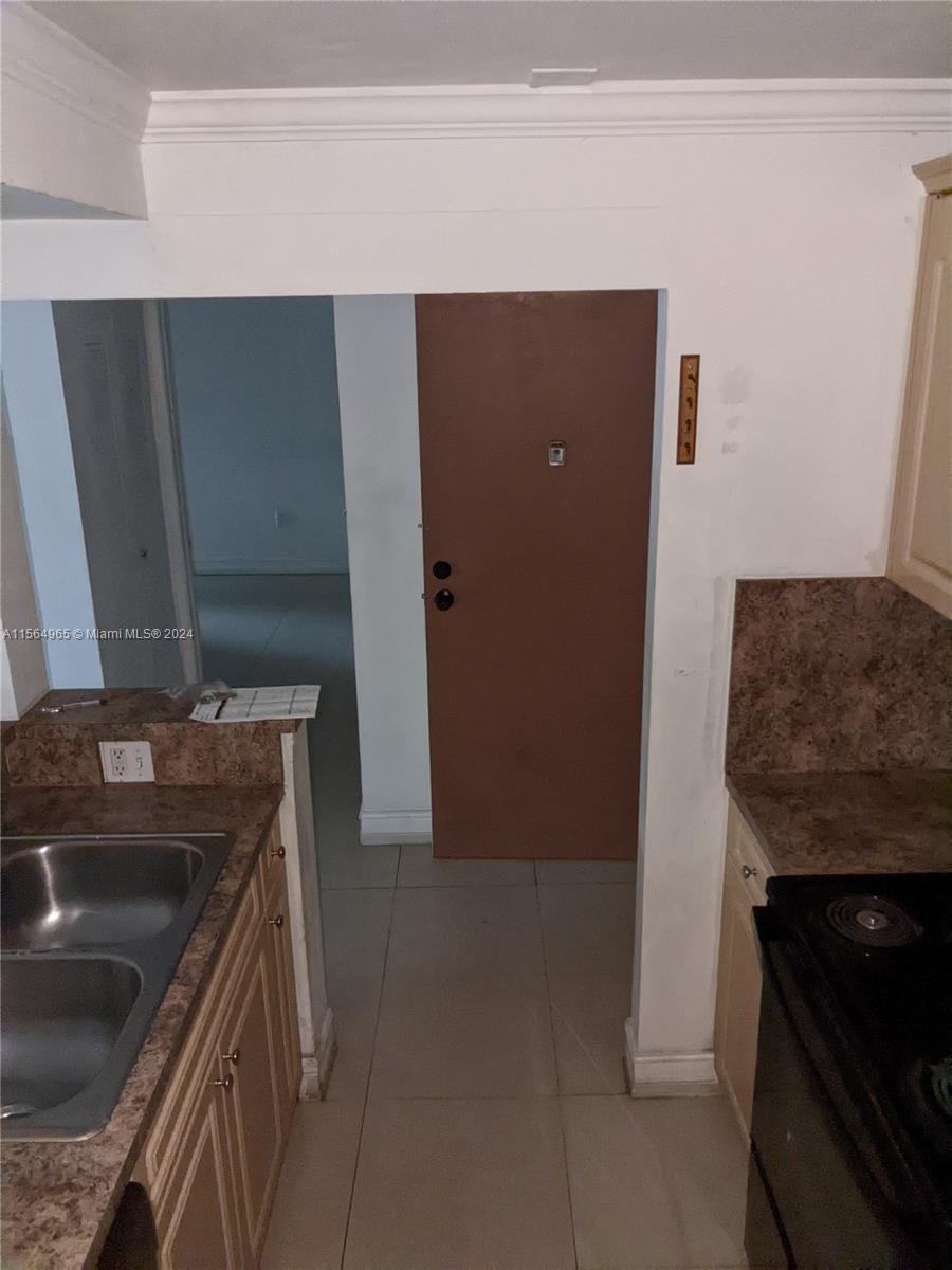 7125 NW 186th St, Hialeah, Florida 33015, 2 Bedrooms Bedrooms, ,2 BathroomsBathrooms,Residential,For Sale,7125 NW 186th St,A11564965