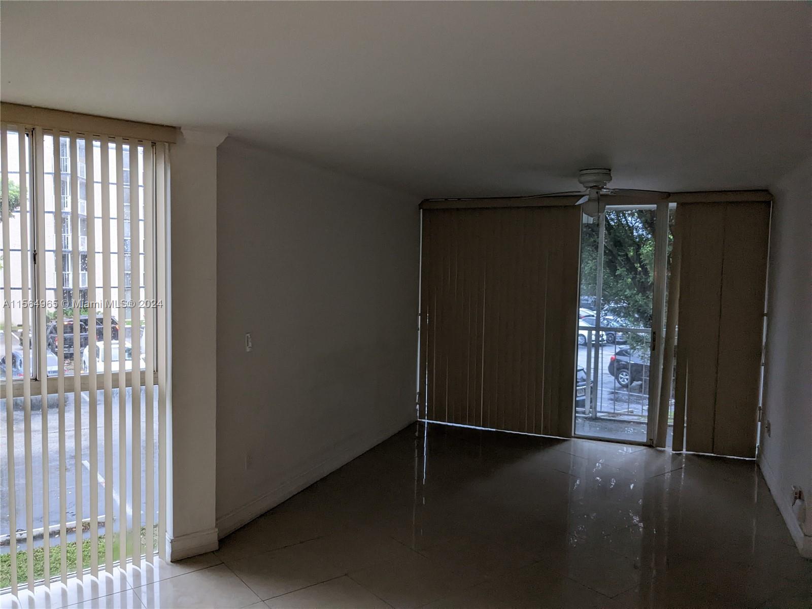 7125 NW 186th St, Hialeah, Florida 33015, 2 Bedrooms Bedrooms, ,2 BathroomsBathrooms,Residential,For Sale,7125 NW 186th St,A11564965