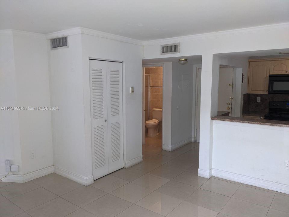 7125 NW 186th St, Hialeah, Florida 33015, 2 Bedrooms Bedrooms, ,2 BathroomsBathrooms,Residential,For Sale,7125 NW 186th St,A11564965