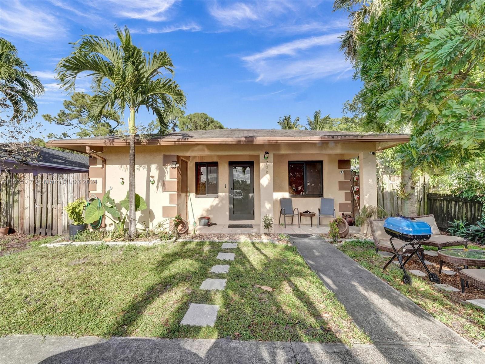 728 SW 16th Ave  For Sale A11565017, FL