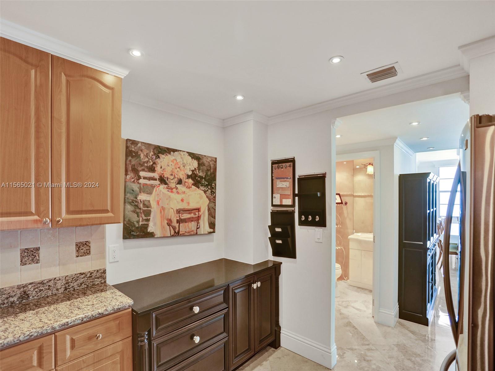 1980 S Ocean Dr 20E, Hallandale Beach, Florida 33009, 3 Bedrooms Bedrooms, ,2 BathroomsBathrooms,Residentiallease,For Rent,1980 S Ocean Dr 20E,A11565021