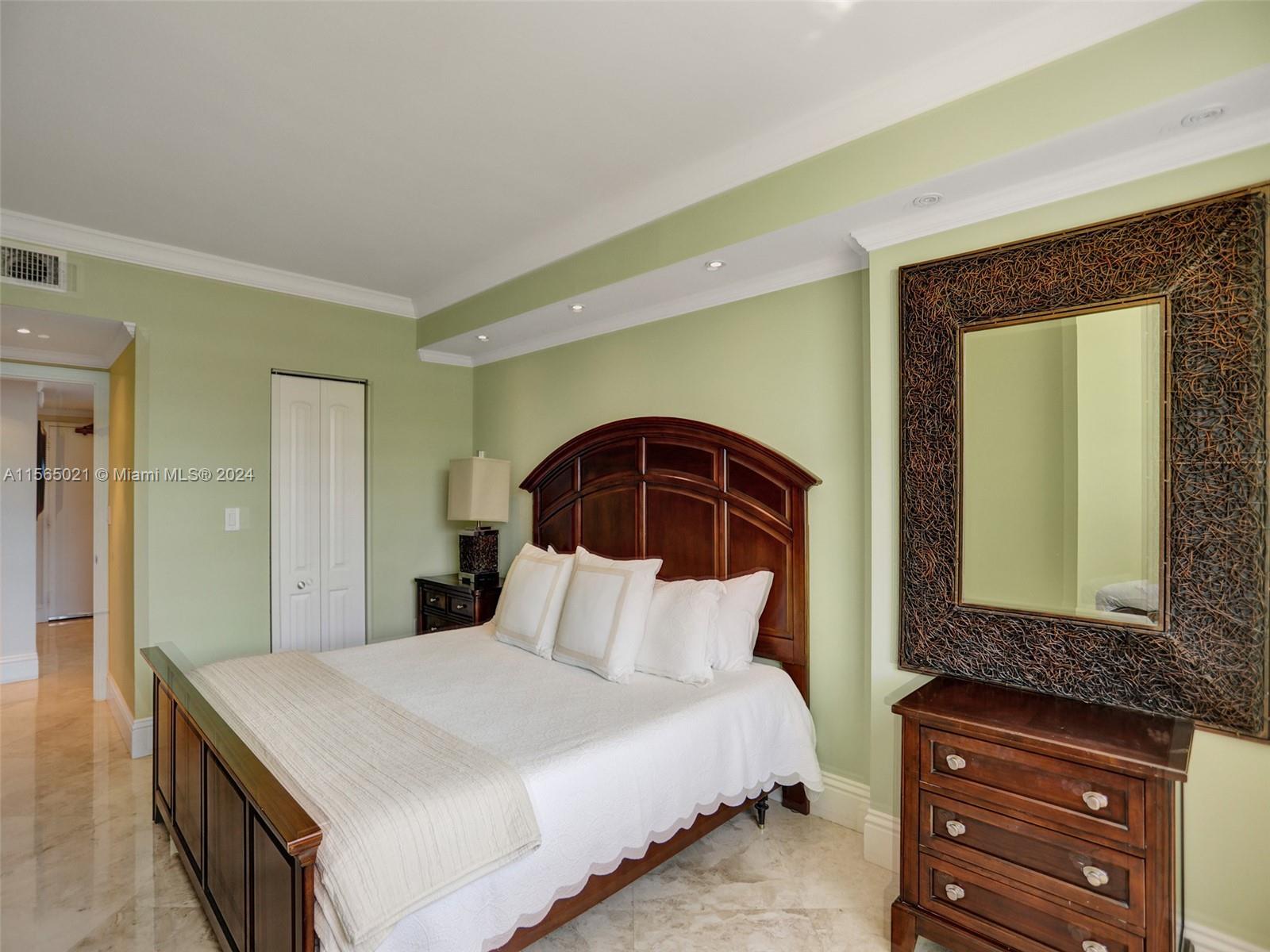 1980 S Ocean Dr 20E, Hallandale Beach, Florida 33009, 3 Bedrooms Bedrooms, ,2 BathroomsBathrooms,Residentiallease,For Rent,1980 S Ocean Dr 20E,A11565021