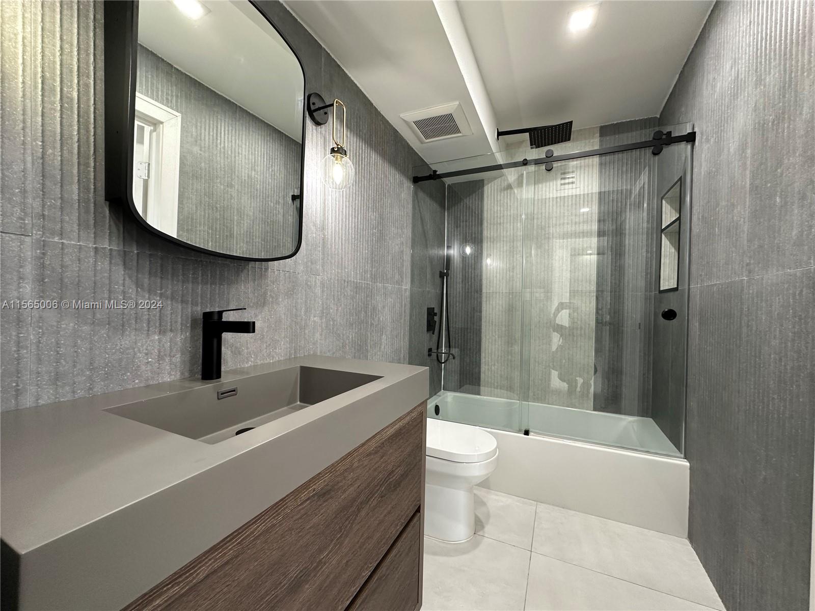 2030 S Ocean Dr 1611, Hallandale Beach, Florida 33009, 1 Bedroom Bedrooms, ,1 BathroomBathrooms,Residentiallease,For Rent,2030 S Ocean Dr 1611,A11565006