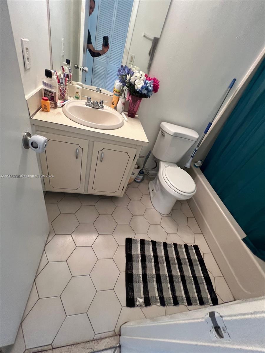 7931 Southgate Blvd E7, North Lauderdale, Florida 33068, 2 Bedrooms Bedrooms, ,2 BathroomsBathrooms,Residential,For Sale,7931 Southgate Blvd E7,A11565035