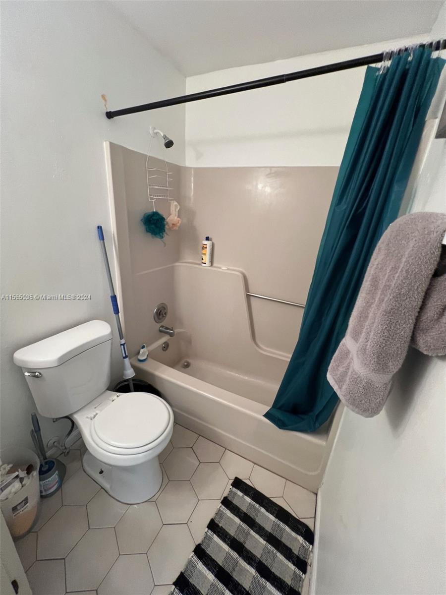 7931 Southgate Blvd E7, North Lauderdale, Florida 33068, 2 Bedrooms Bedrooms, ,2 BathroomsBathrooms,Residential,For Sale,7931 Southgate Blvd E7,A11565035