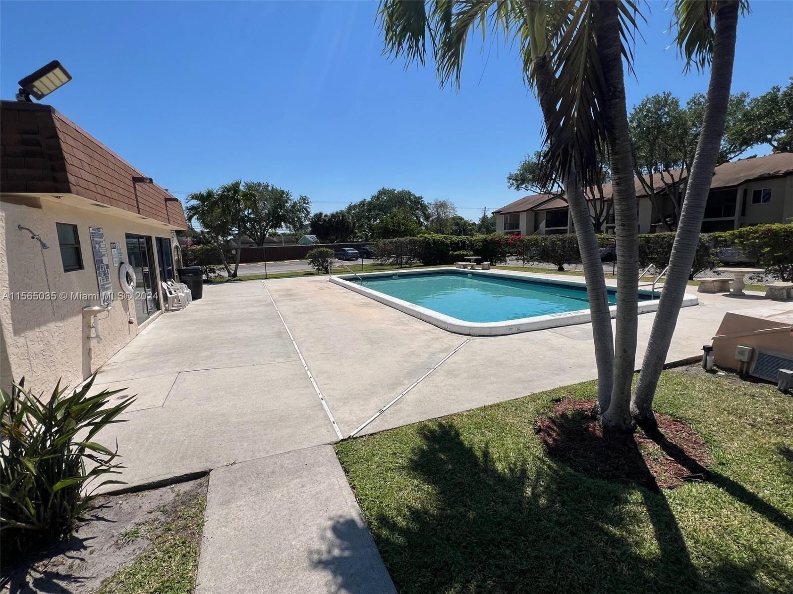 7931 Southgate Blvd E7, North Lauderdale, Florida 33068, 2 Bedrooms Bedrooms, ,2 BathroomsBathrooms,Residential,For Sale,7931 Southgate Blvd E7,A11565035