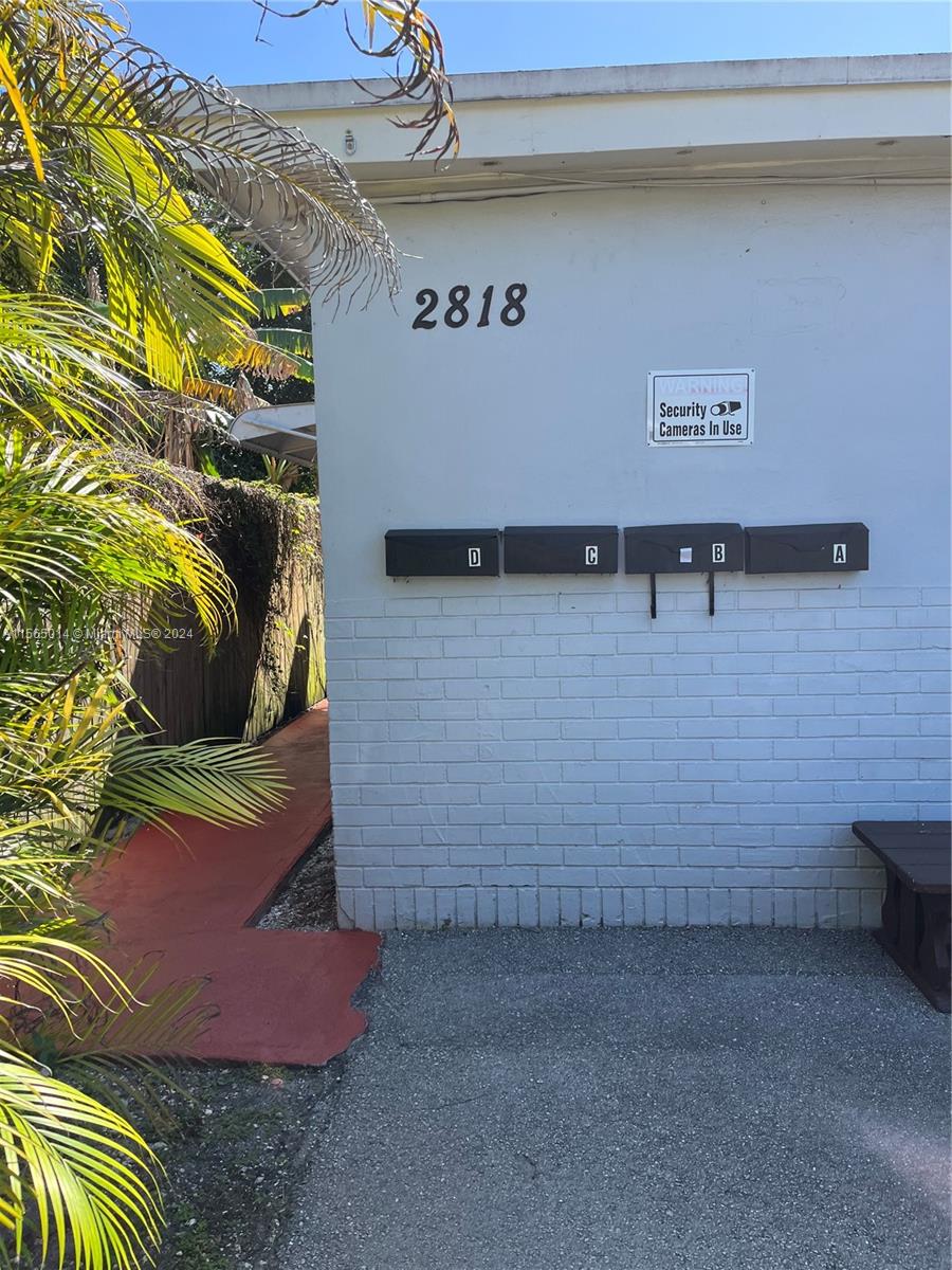 2818 Fillmore St B, Hollywood, Florida 33020, 1 Bedroom Bedrooms, ,1 BathroomBathrooms,Residentiallease,For Rent,2818 Fillmore St B,A11565014