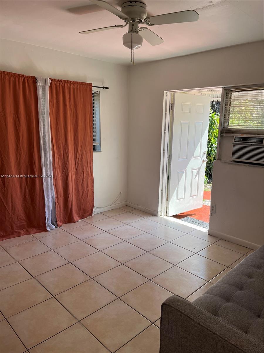 2818 Fillmore St B, Hollywood, Florida 33020, 1 Bedroom Bedrooms, ,1 BathroomBathrooms,Residentiallease,For Rent,2818 Fillmore St B,A11565014