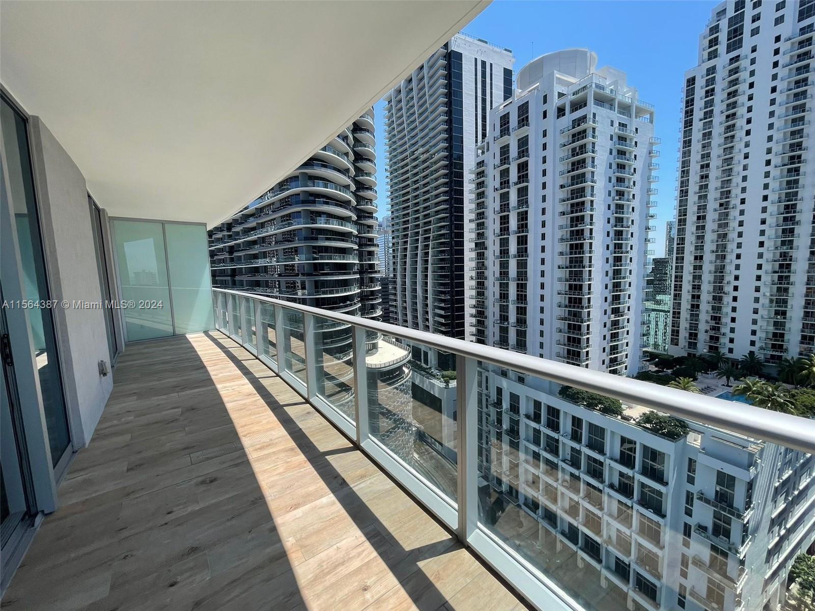 2 Bedrooms 2 bathrooms corner unit at Millecento! Wood flooring throughout the whole apartment!