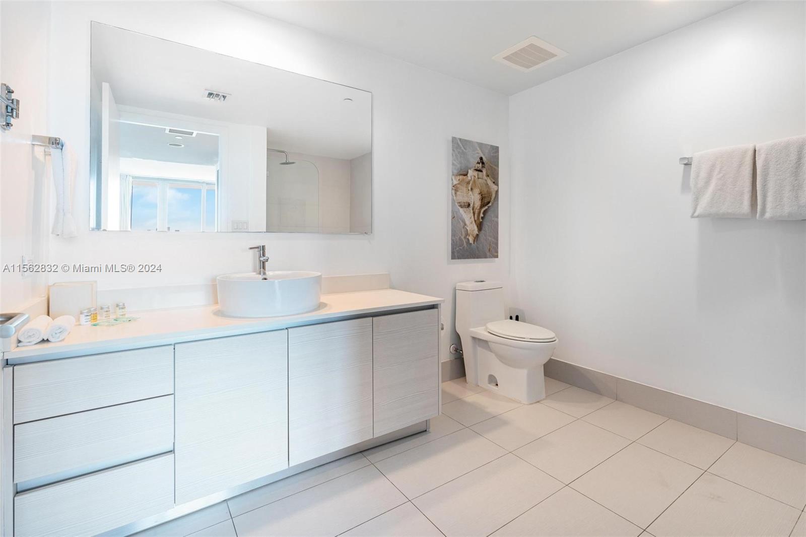 2602 E Hallandale Beach Blvd R2003, Hallandale Beach, Florida 33009, 2 Bedrooms Bedrooms, ,2 BathroomsBathrooms,Residential,For Sale,2602 E Hallandale Beach Blvd R2003,A11562832
