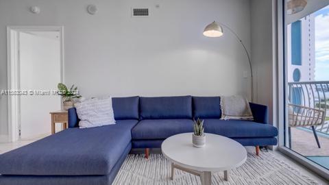 1750 N Bayshore Dr 1712, Miami, Florida 33132, 1 Bedroom Bedrooms, ,1 BathroomBathrooms,Residentiallease,For Rent,1750 N Bayshore Dr 1712,A11563043