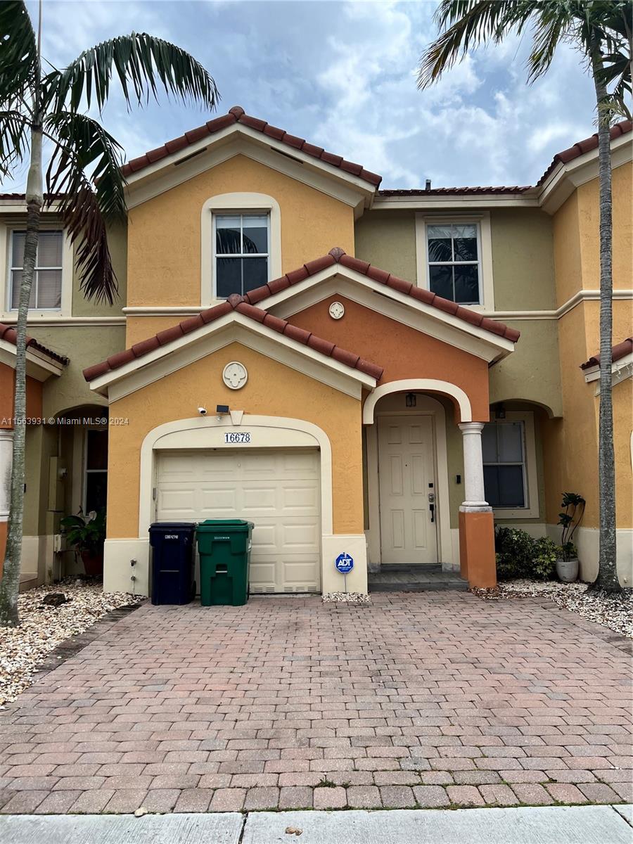 16678 SW 79th Way, Miami, Florida 33193, 3 Bedrooms Bedrooms, ,2 BathroomsBathrooms,Residentiallease,For Rent,16678 SW 79th Way,A11563931