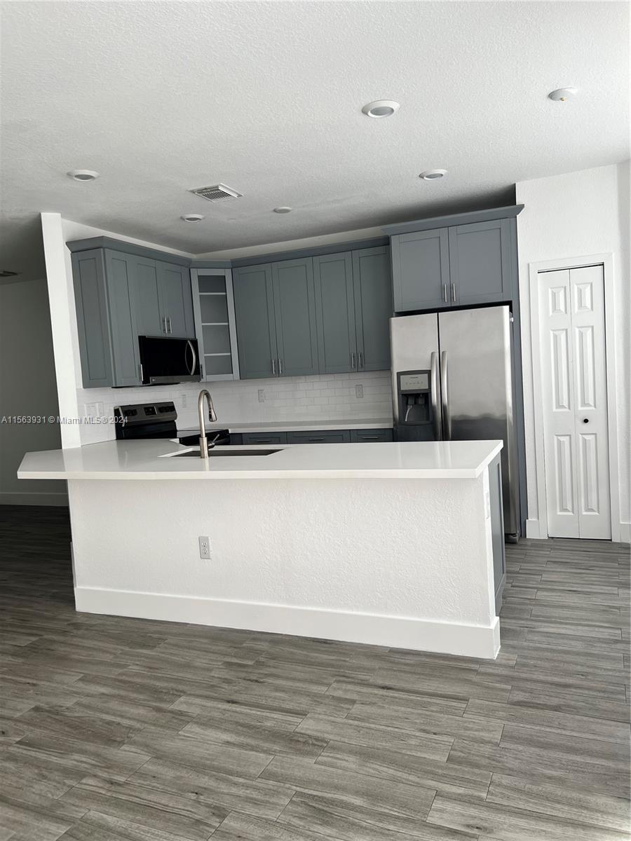 16678 SW 79th Way, Miami, Florida 33193, 3 Bedrooms Bedrooms, ,2 BathroomsBathrooms,Residentiallease,For Rent,16678 SW 79th Way,A11563931