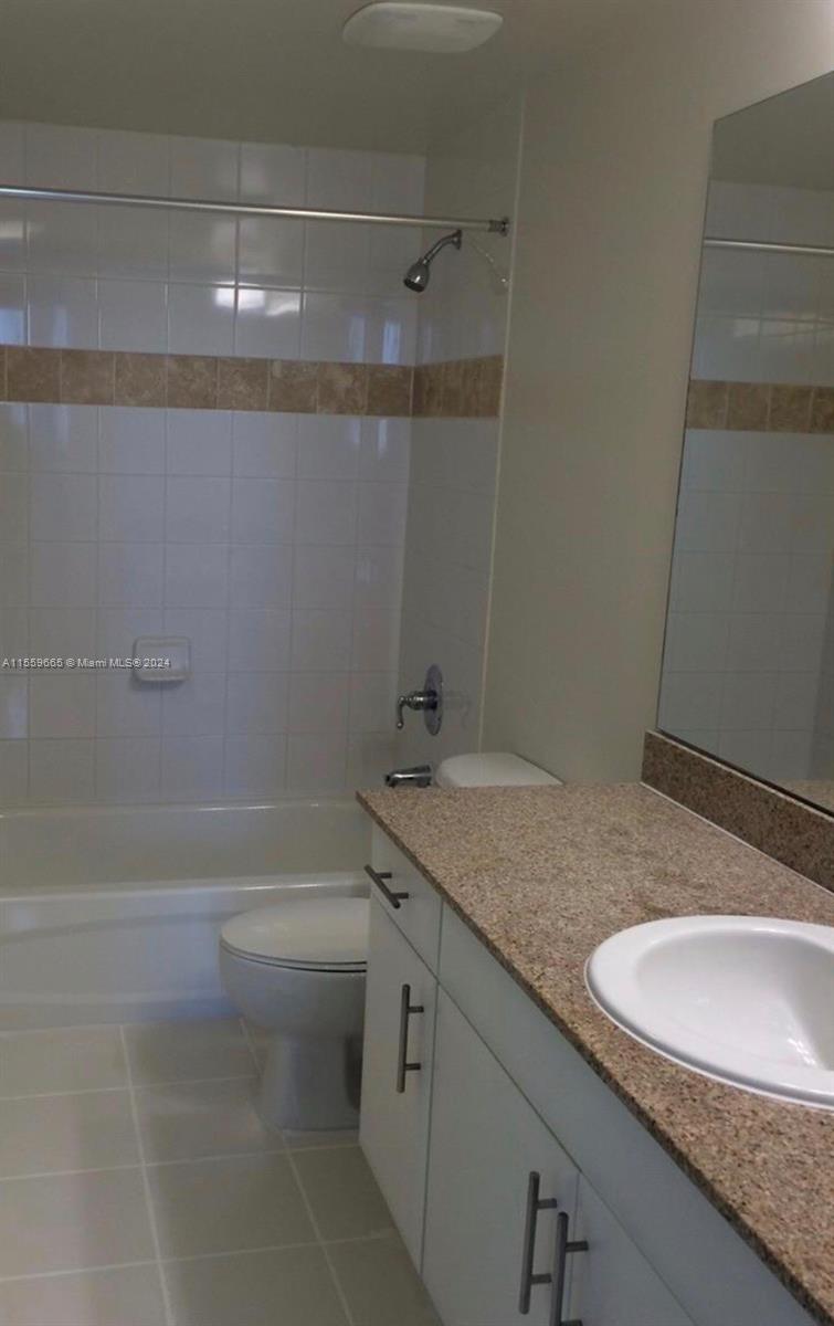Miami, Florida 33125, 1 Bedroom Bedrooms, ,1 BathroomBathrooms,Residential,For Sale,A11559665