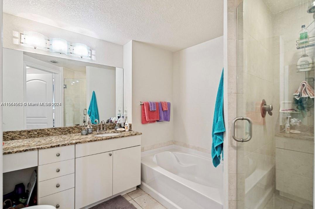 1830 RADIUS DR 816, Hollywood, Florida 33020, 1 Bedroom Bedrooms, ,1 BathroomBathrooms,Residentiallease,For Rent,1830 RADIUS DR 816,A11564563