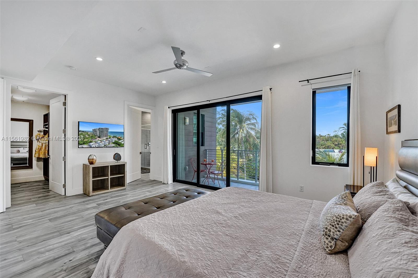 340 Balboa St, Hollywood, Florida 33019, 3 Bedrooms Bedrooms, ,2 BathroomsBathrooms,Residentiallease,For Rent,340 Balboa St,A11561982