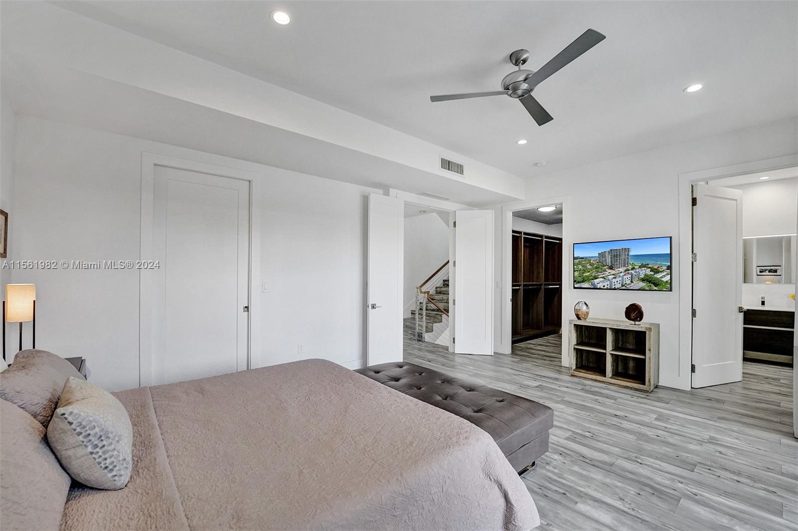 340 Balboa St, Hollywood, Florida 33019, 3 Bedrooms Bedrooms, ,2 BathroomsBathrooms,Residentiallease,For Rent,340 Balboa St,A11561982