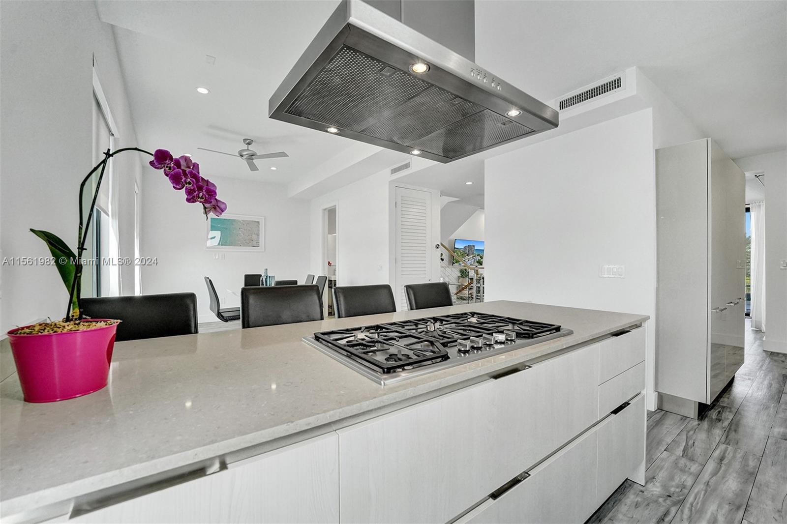 340 Balboa St, Hollywood, Florida 33019, 3 Bedrooms Bedrooms, ,2 BathroomsBathrooms,Residentiallease,For Rent,340 Balboa St,A11561982