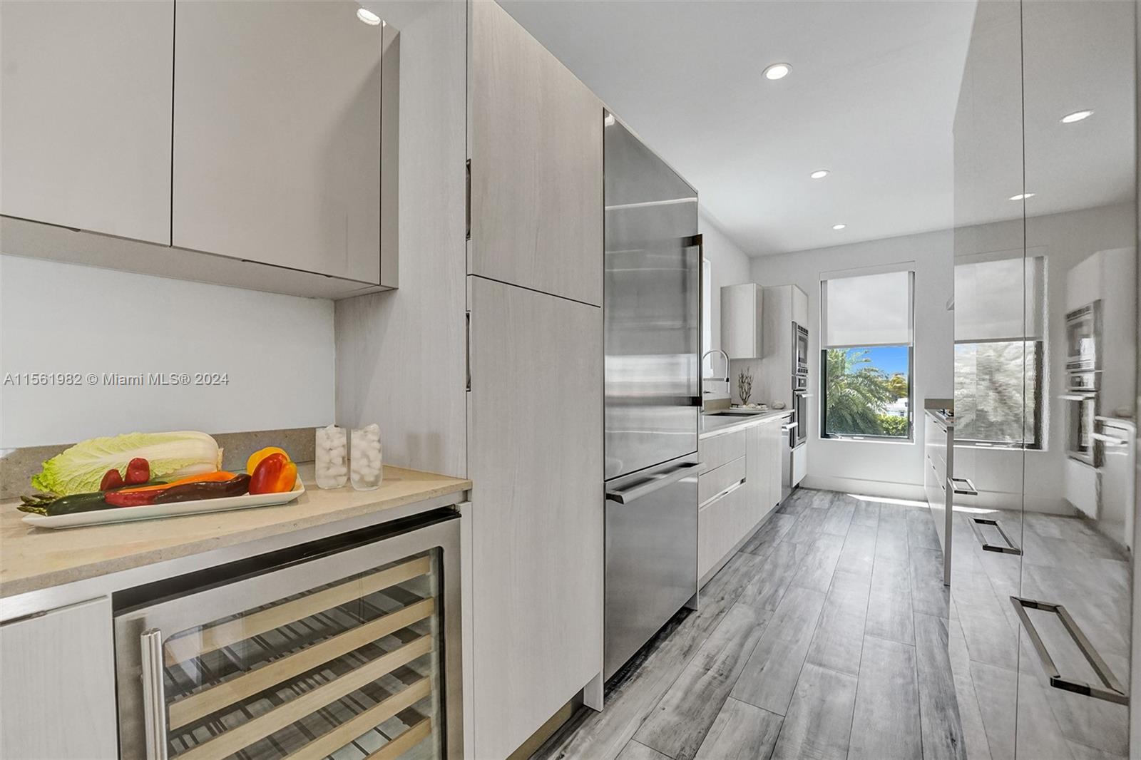 340 Balboa St, Hollywood, Florida 33019, 3 Bedrooms Bedrooms, ,2 BathroomsBathrooms,Residentiallease,For Rent,340 Balboa St,A11561982