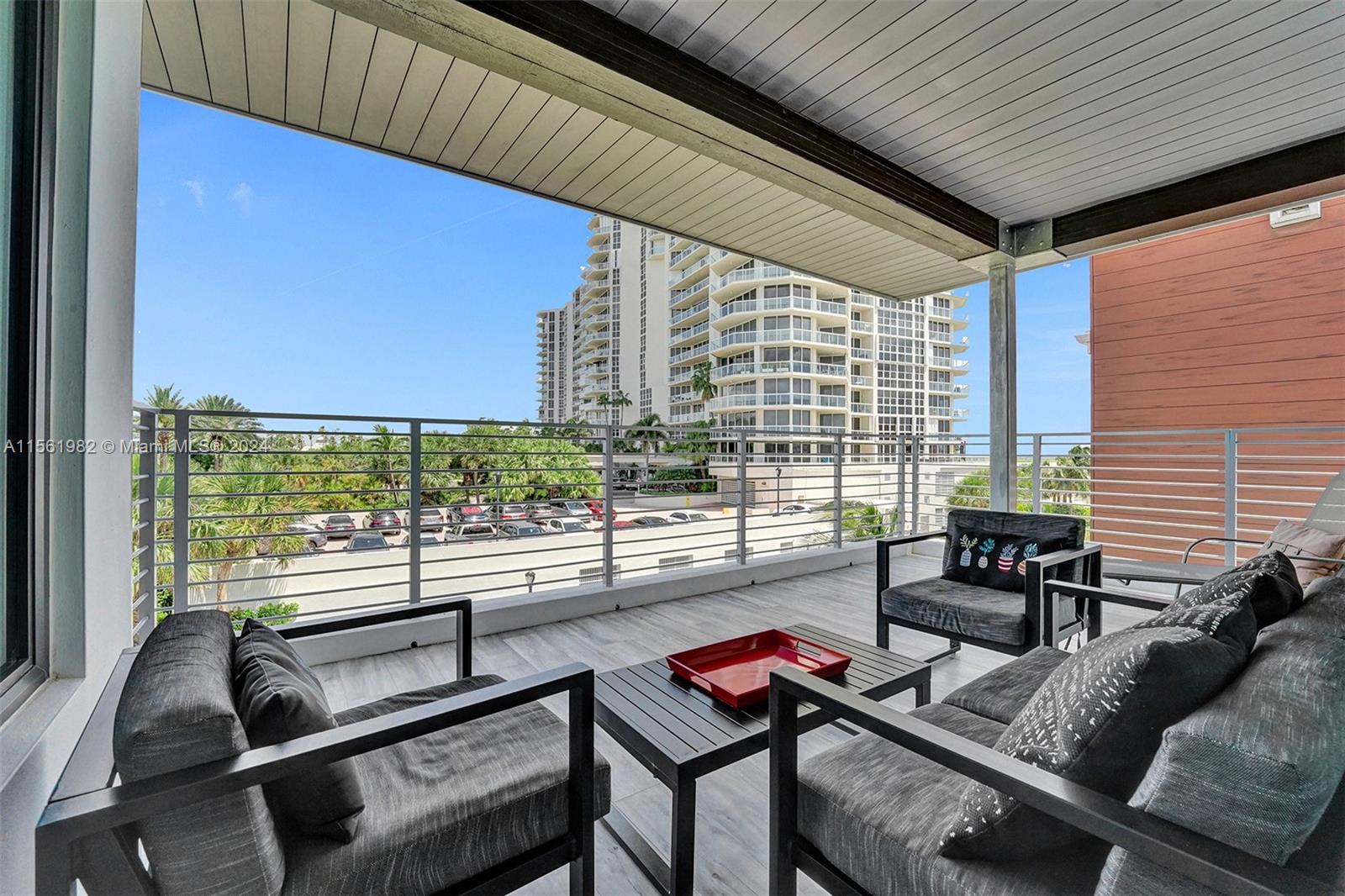 340 Balboa St, Hollywood, Florida 33019, 3 Bedrooms Bedrooms, ,2 BathroomsBathrooms,Residentiallease,For Rent,340 Balboa St,A11561982