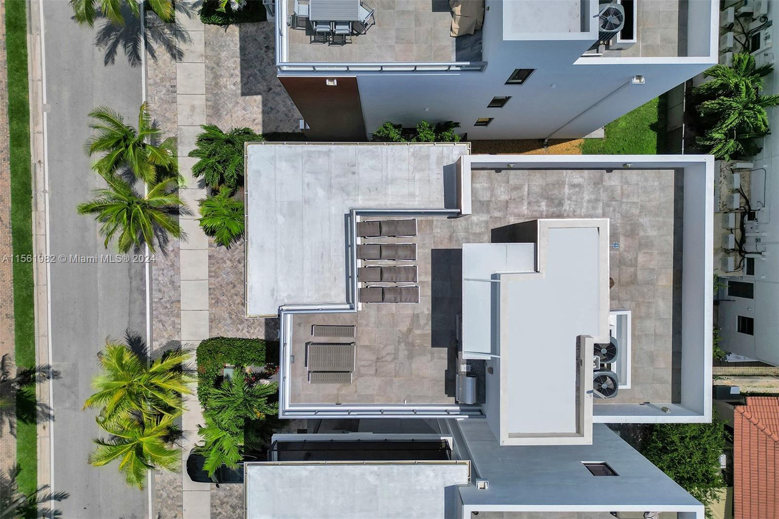 340 Balboa St, Hollywood, Florida 33019, 3 Bedrooms Bedrooms, ,2 BathroomsBathrooms,Residentiallease,For Rent,340 Balboa St,A11561982