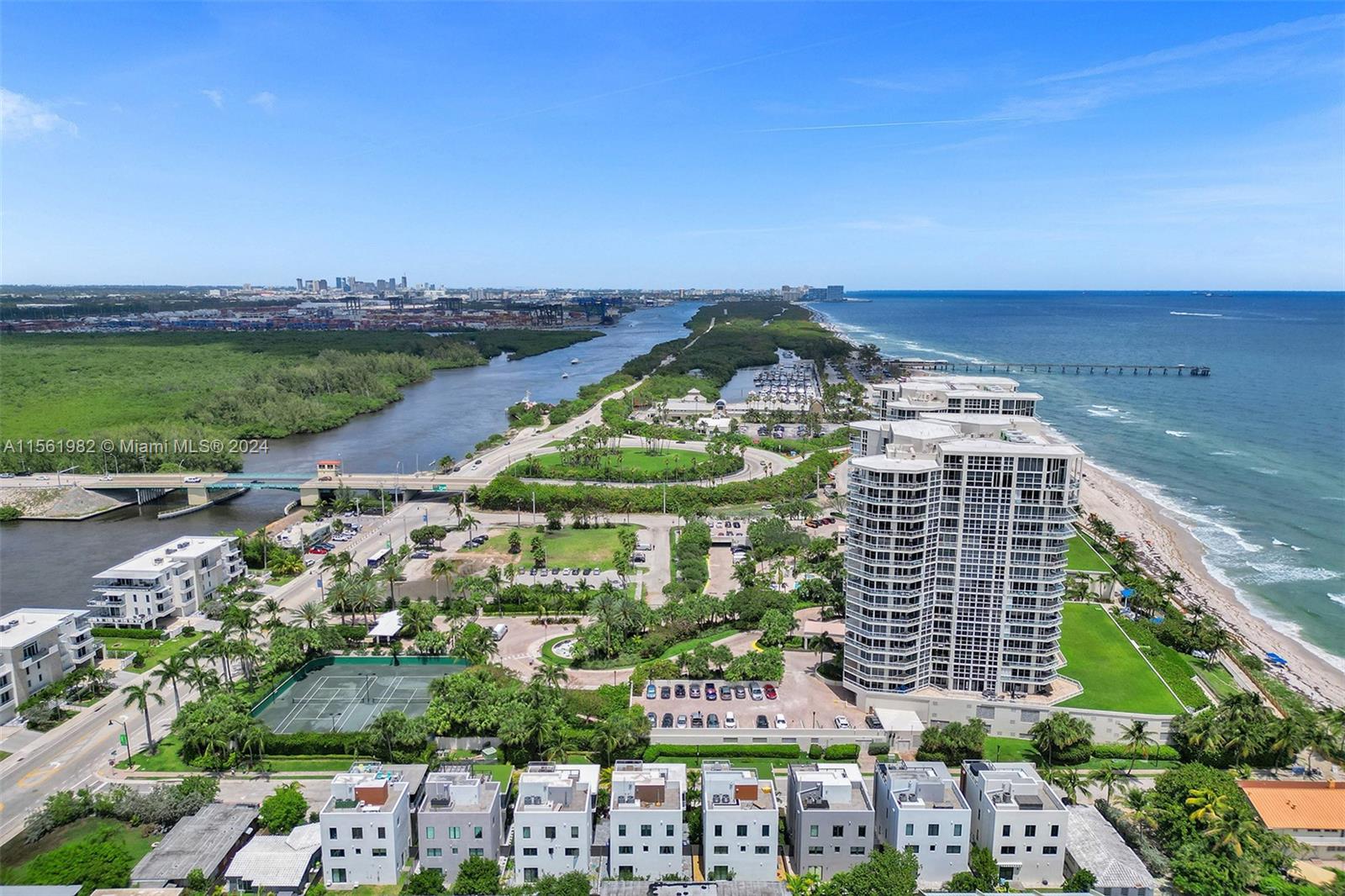 340 Balboa St, Hollywood, Florida 33019, 3 Bedrooms Bedrooms, ,2 BathroomsBathrooms,Residentiallease,For Rent,340 Balboa St,A11561982