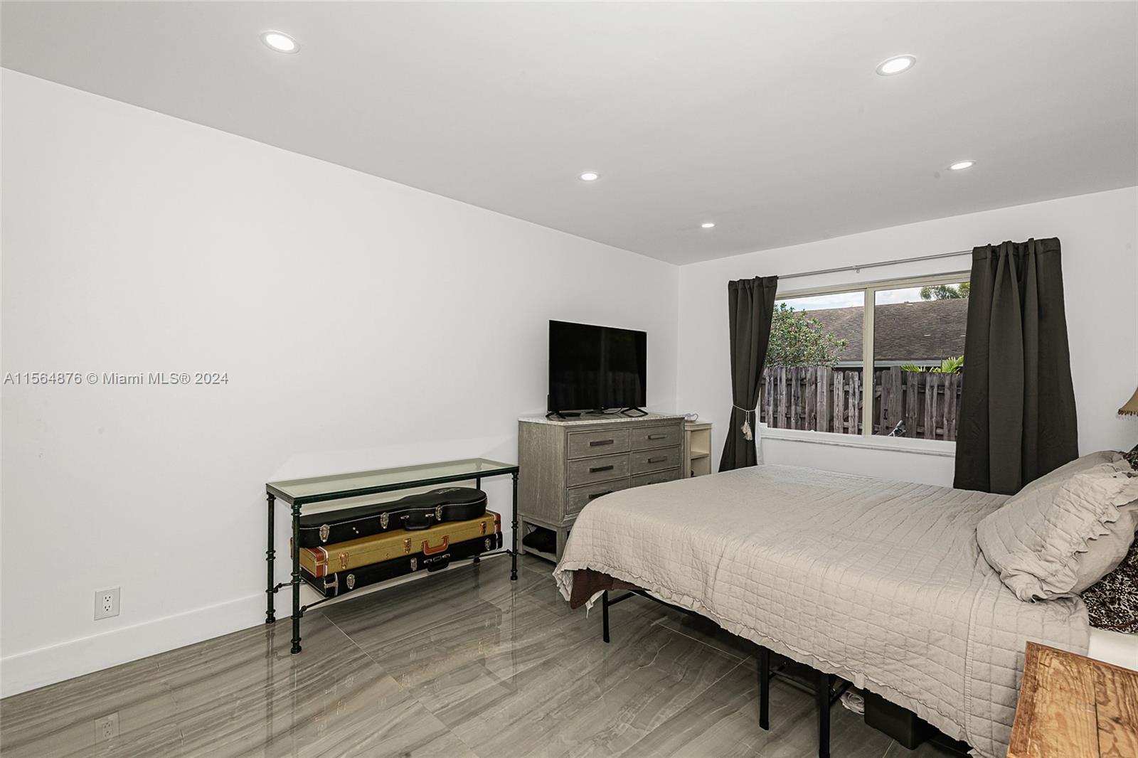 2634 N 38th Ave, Hollywood, Florida 33021, 3 Bedrooms Bedrooms, ,2 BathroomsBathrooms,Residential,For Sale,2634 N 38th Ave,A11564876