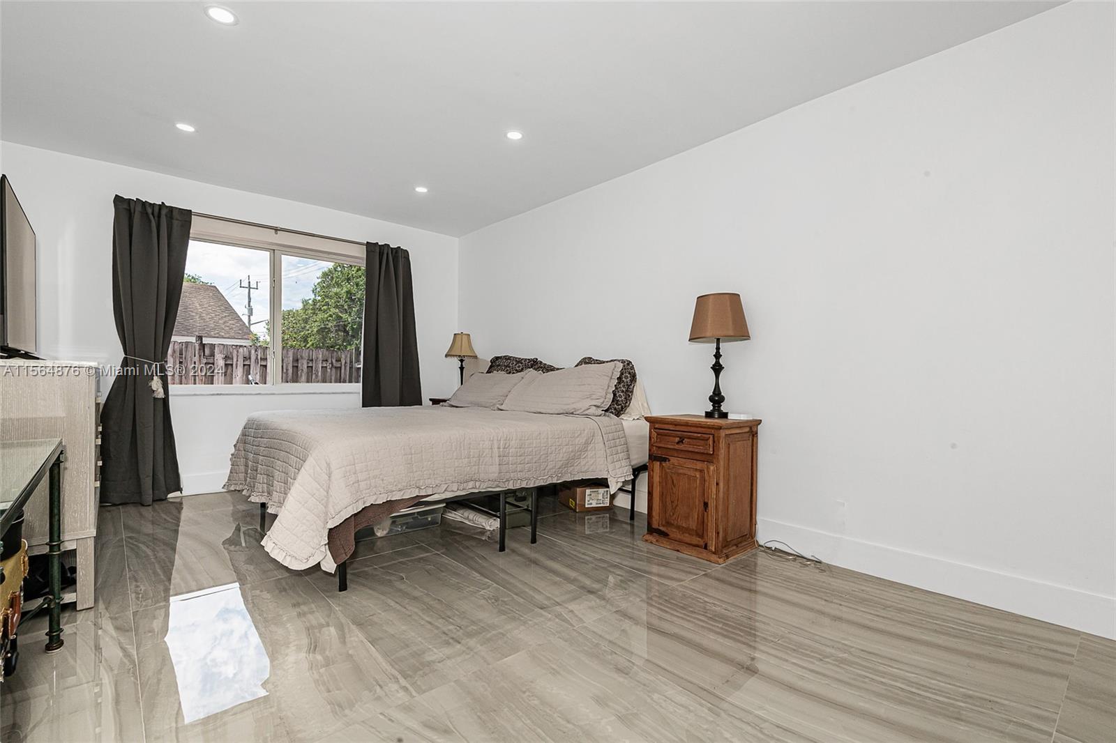 2634 N 38th Ave, Hollywood, Florida 33021, 3 Bedrooms Bedrooms, ,2 BathroomsBathrooms,Residential,For Sale,2634 N 38th Ave,A11564876