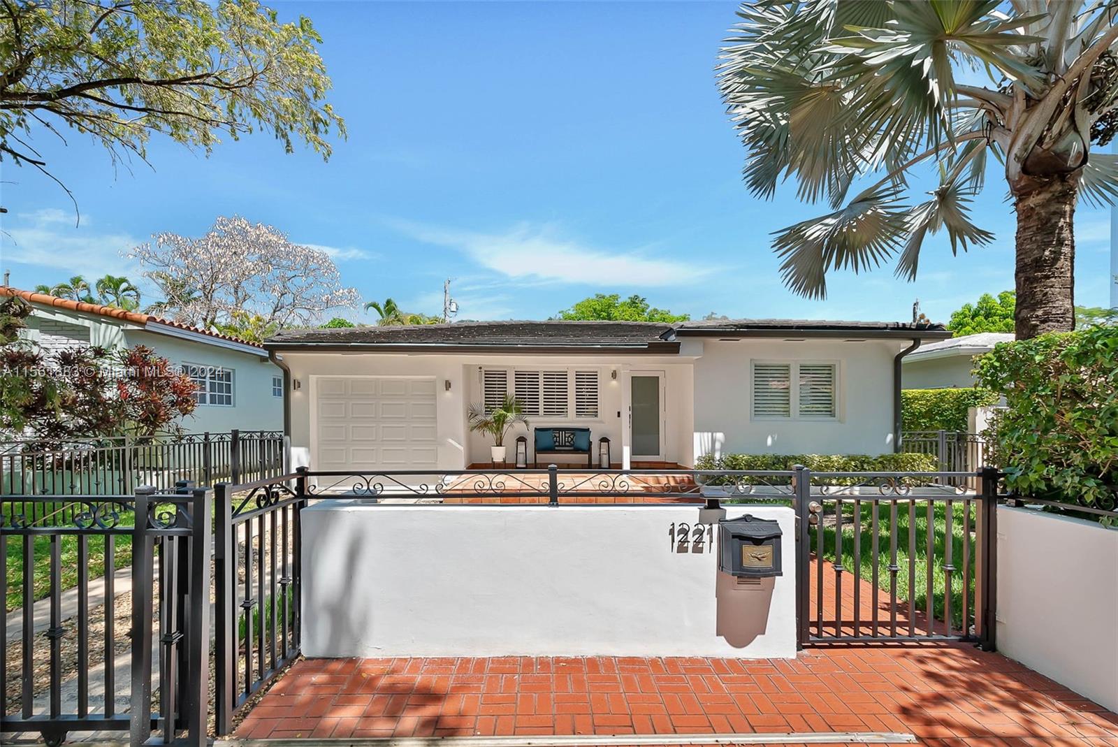1221 Aguila Ave, Coral Gables, Florida 33134, 2 Bedrooms Bedrooms, ,2 BathroomsBathrooms,Residential,For Sale,1221 Aguila Ave,A11561883
