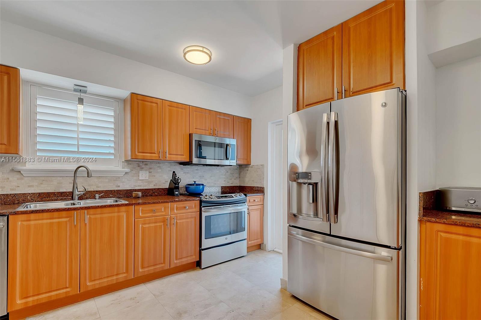 1221 Aguila Ave, Coral Gables, Florida 33134, 2 Bedrooms Bedrooms, ,2 BathroomsBathrooms,Residential,For Sale,1221 Aguila Ave,A11561883