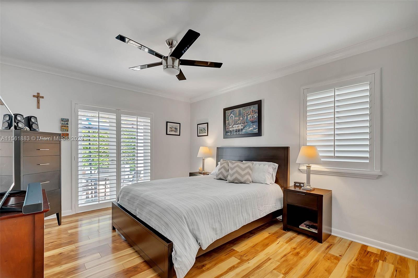 1221 Aguila Ave, Coral Gables, Florida 33134, 2 Bedrooms Bedrooms, ,2 BathroomsBathrooms,Residential,For Sale,1221 Aguila Ave,A11561883