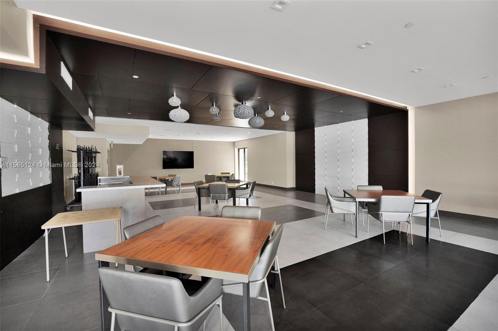 20355 NE 34th Ct 1222, Aventura, Florida 33180, 2 Bedrooms Bedrooms, ,2 BathroomsBathrooms,Residential,For Sale,20355 NE 34th Ct 1222,A11565124