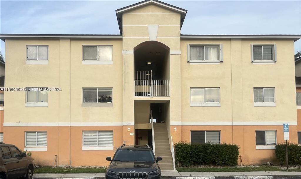 3690 N 56th Ave 948, Hollywood, Florida 33021, 2 Bedrooms Bedrooms, ,1 BathroomBathrooms,Residentiallease,For Rent,3690 N 56th Ave 948,A11565159