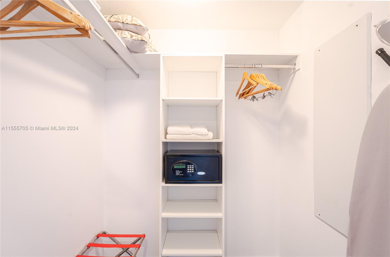 2602 E Hallandale Beach Blvd R1007, Hallandale Beach, Florida 33009, 2 Bedrooms Bedrooms, ,2 BathroomsBathrooms,Residential,For Sale,2602 E Hallandale Beach Blvd R1007,A11555705