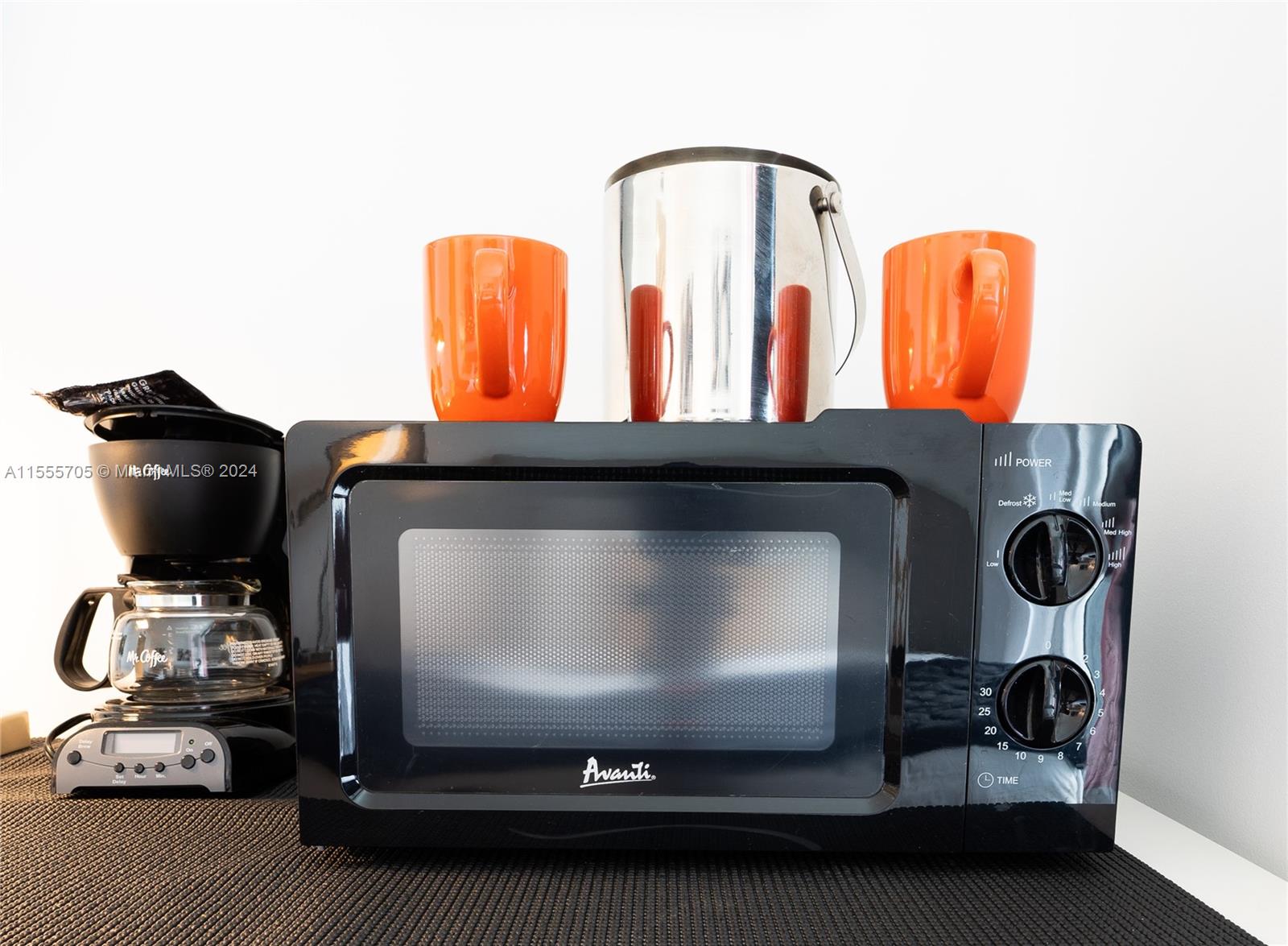 2602 E Hallandale Beach Blvd R1007, Hallandale Beach, Florida 33009, 2 Bedrooms Bedrooms, ,2 BathroomsBathrooms,Residential,For Sale,2602 E Hallandale Beach Blvd R1007,A11555705