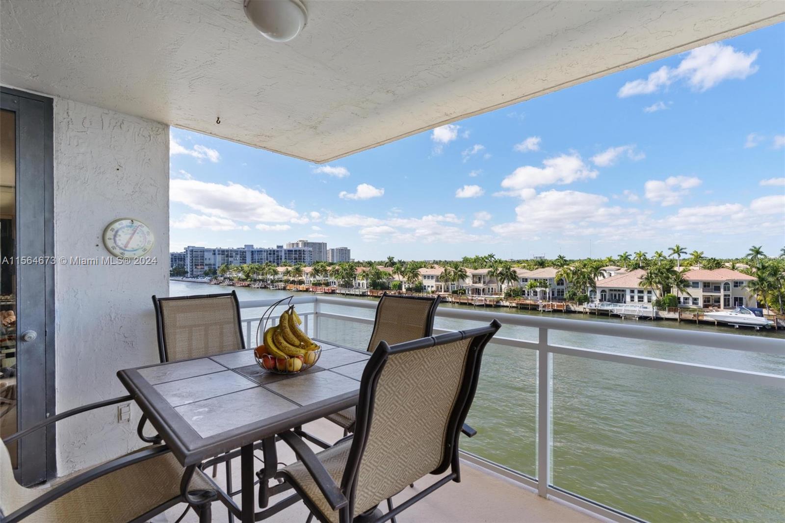 1600 S Ocean Dr 5A, Hollywood, Florida 33019, 2 Bedrooms Bedrooms, ,2 BathroomsBathrooms,Residentiallease,For Rent,1600 S Ocean Dr 5A,A11564673
