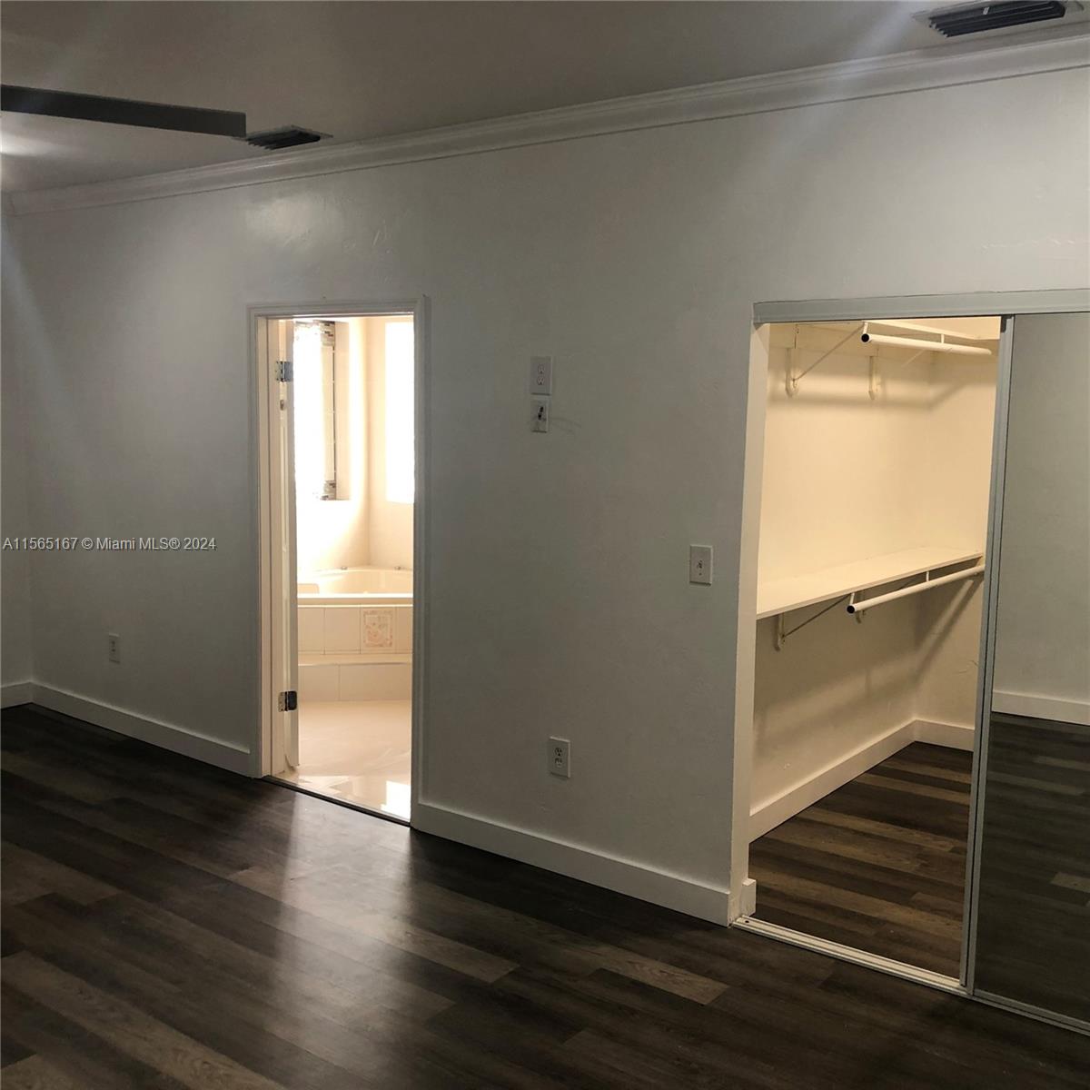 3085 SW 19th St B, Miami, Florida 33145, 3 Bedrooms Bedrooms, ,2 BathroomsBathrooms,Residentiallease,For Rent,3085 SW 19th St B,A11565167