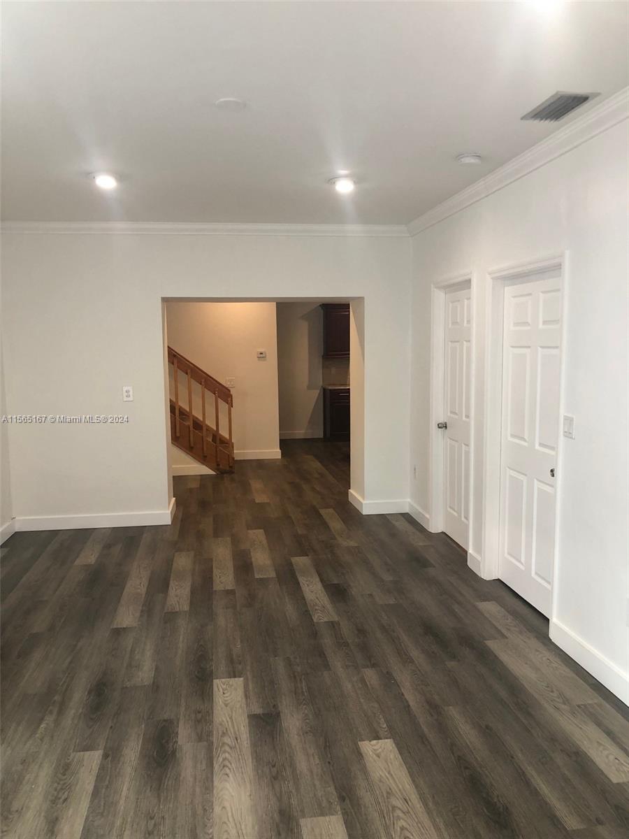 3085 SW 19th St B, Miami, Florida 33145, 3 Bedrooms Bedrooms, ,2 BathroomsBathrooms,Residentiallease,For Rent,3085 SW 19th St B,A11565167