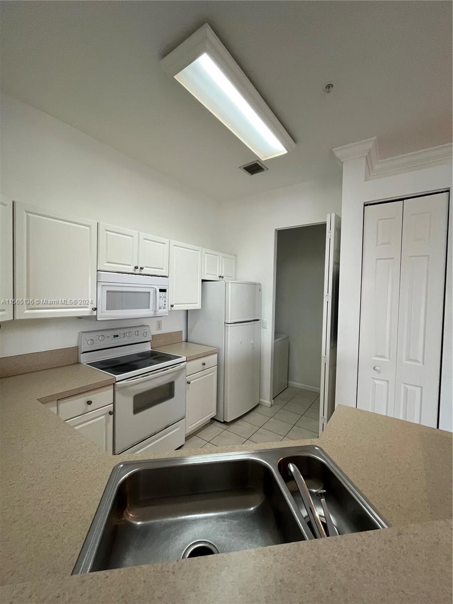 4706 SW 160th Ave 131, Miramar, Florida 33027, 2 Bedrooms Bedrooms, ,2 BathroomsBathrooms,Residential,For Sale,4706 SW 160th Ave 131,A11565136