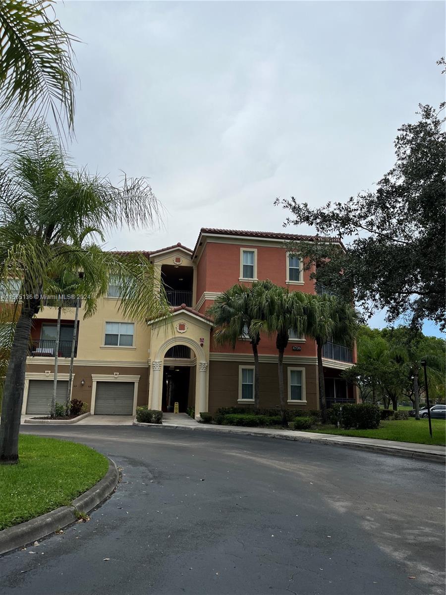 4706 SW 160th Ave 131, Miramar, Florida 33027, 2 Bedrooms Bedrooms, ,2 BathroomsBathrooms,Residential,For Sale,4706 SW 160th Ave 131,A11565136
