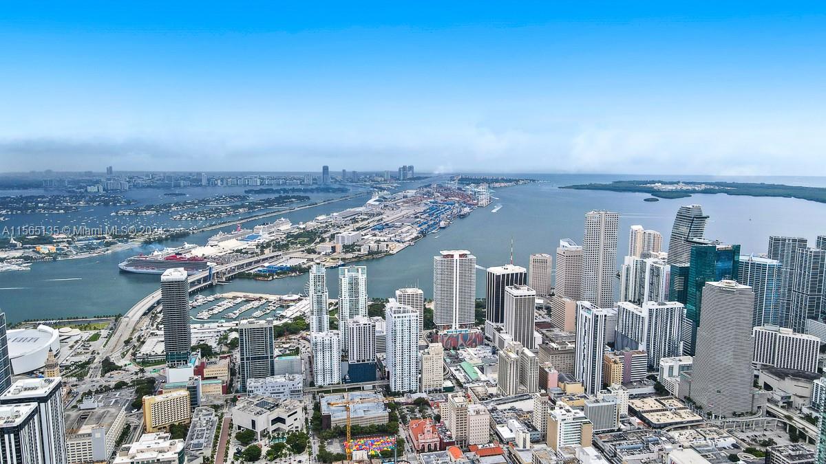 66 W Flagler St C5-11, Miami, Florida 33130, ,Commerciallease,For Rent,66 W Flagler St C5-11,A11565135