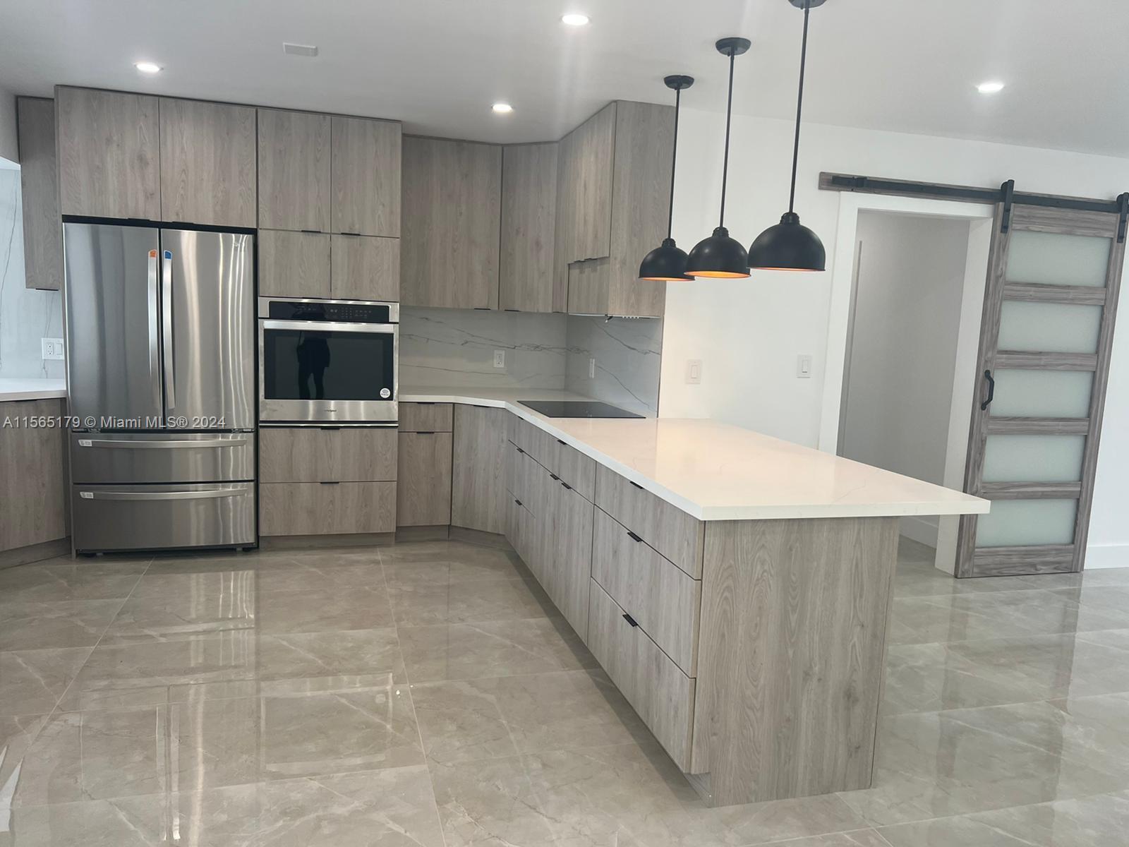3640 N 46th Ave, Hollywood, Florida 33021, 4 Bedrooms Bedrooms, ,2 BathroomsBathrooms,Residentiallease,For Rent,3640 N 46th Ave,A11565179