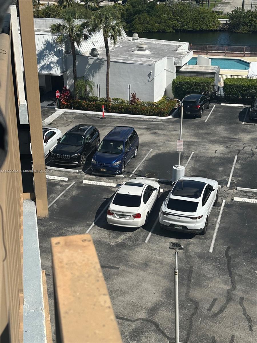 3475 N Country Club Dr 401, Aventura, Florida 33180, 2 Bedrooms Bedrooms, ,2 BathroomsBathrooms,Residentiallease,For Rent,3475 N Country Club Dr 401,A11565161