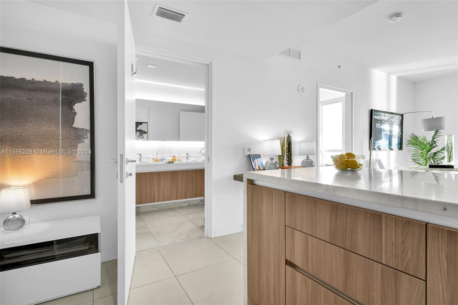 401 N Birch Rd 701, Fort Lauderdale, Florida 33304, 1 Bedroom Bedrooms, ,1 BathroomBathrooms,Residentiallease,For Rent,401 N Birch Rd 701,A11565208