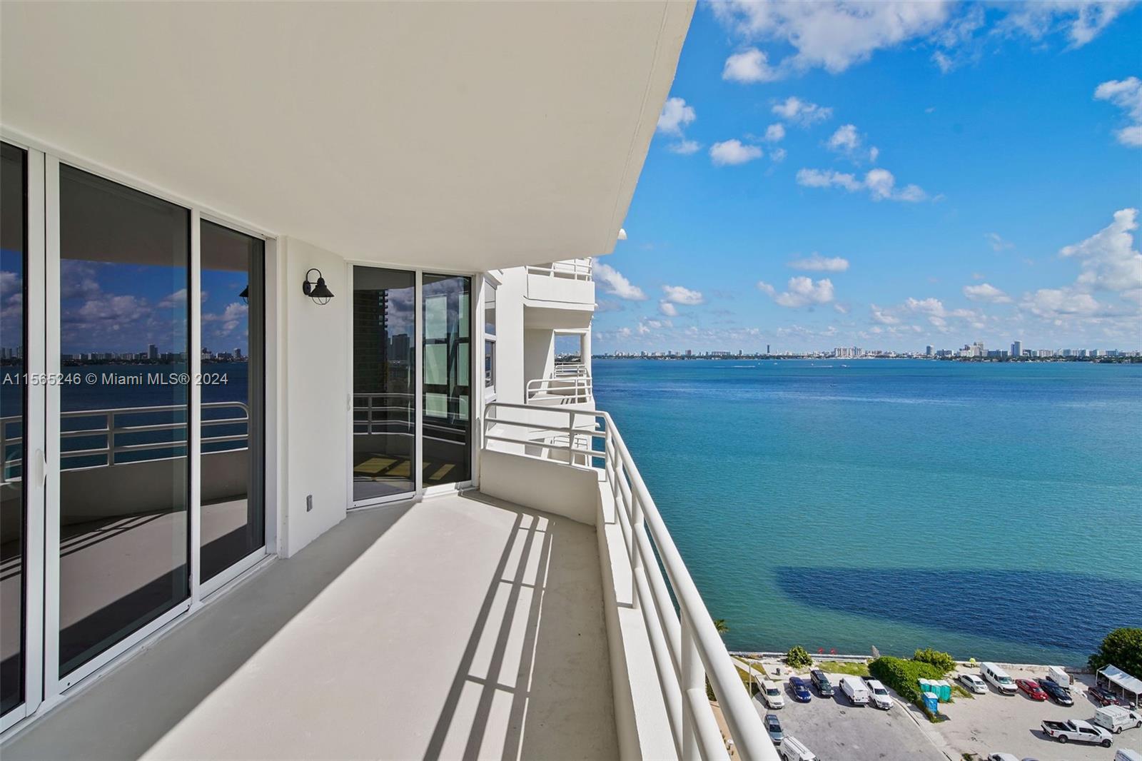 555 NE 34th St 2707, Miami, Florida 33137, 2 Bedrooms Bedrooms, ,2 BathroomsBathrooms,Residentiallease,For Rent,555 NE 34th St 2707,A11565246