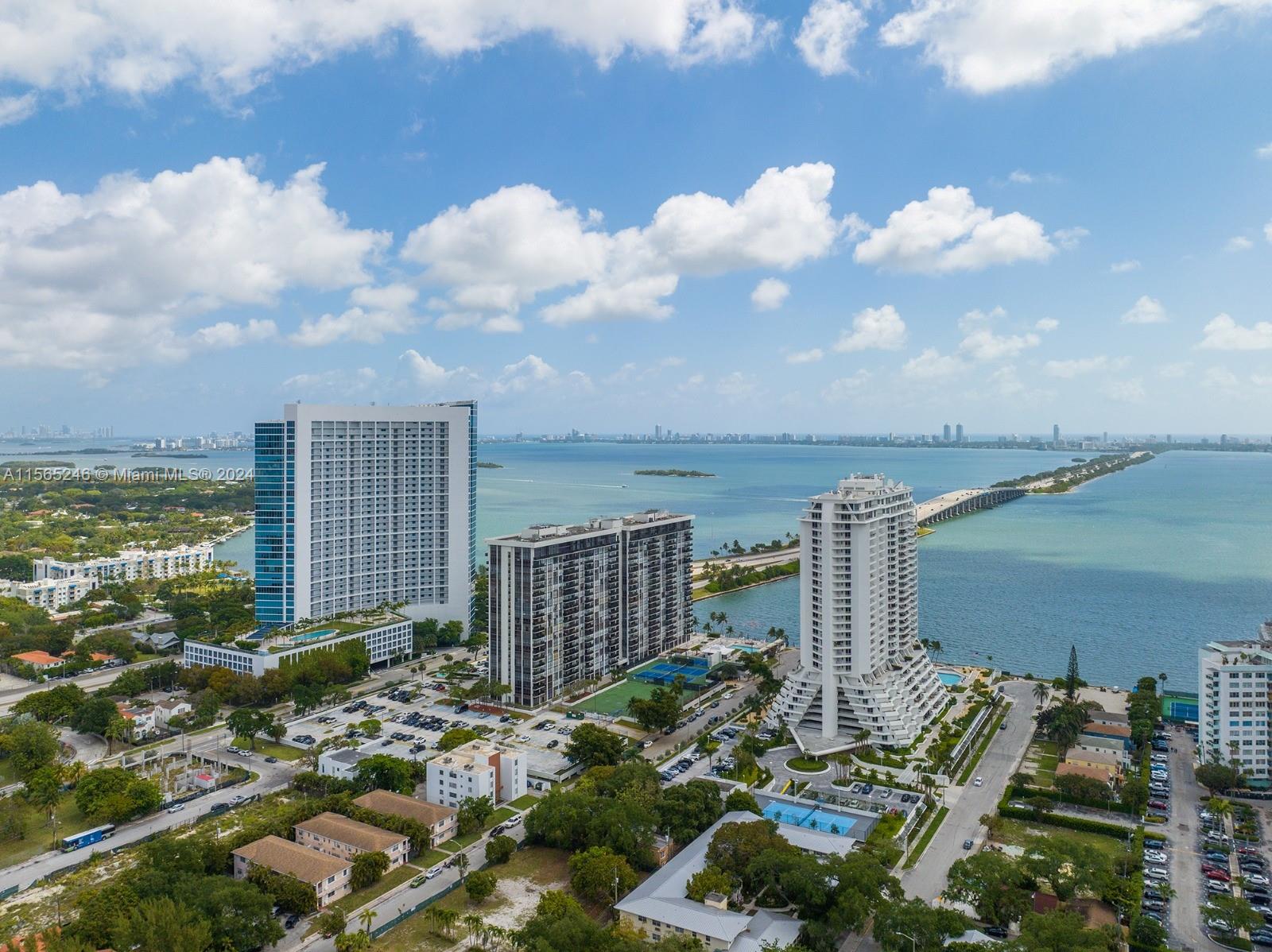 555 NE 34th St 2707, Miami, Florida 33137, 2 Bedrooms Bedrooms, ,2 BathroomsBathrooms,Residentiallease,For Rent,555 NE 34th St 2707,A11565246