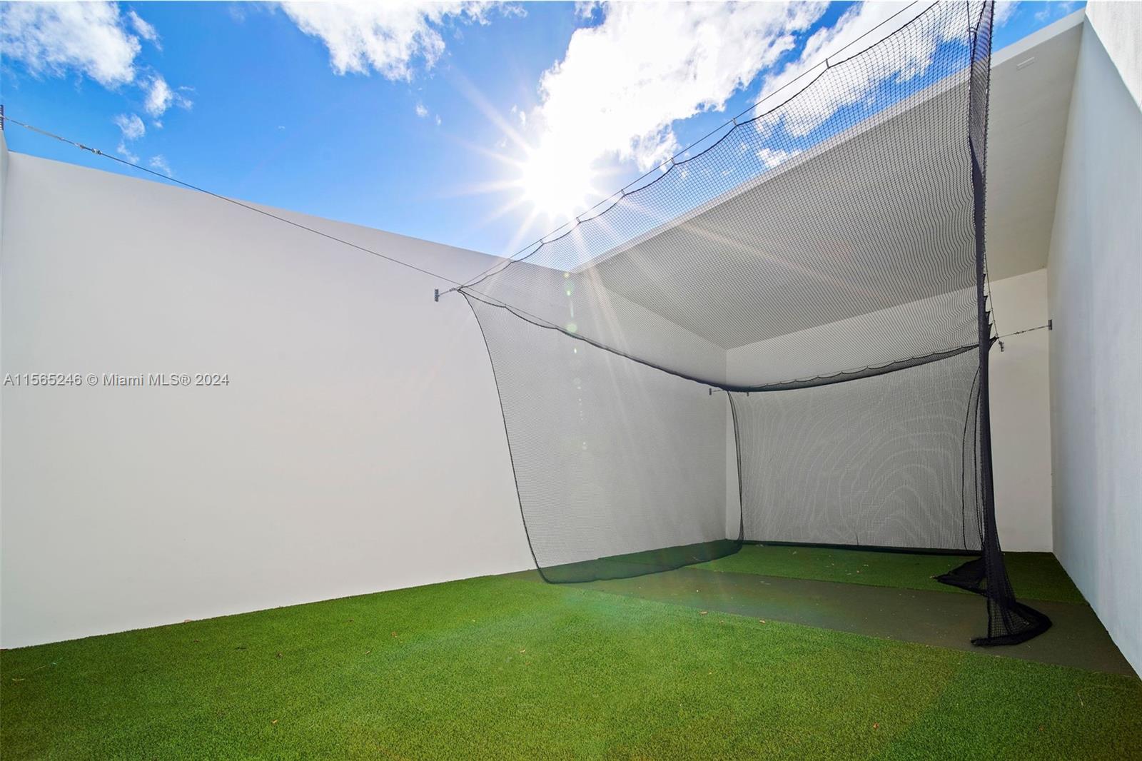 555 NE 34th St 2707, Miami, Florida 33137, 2 Bedrooms Bedrooms, ,2 BathroomsBathrooms,Residentiallease,For Rent,555 NE 34th St 2707,A11565246