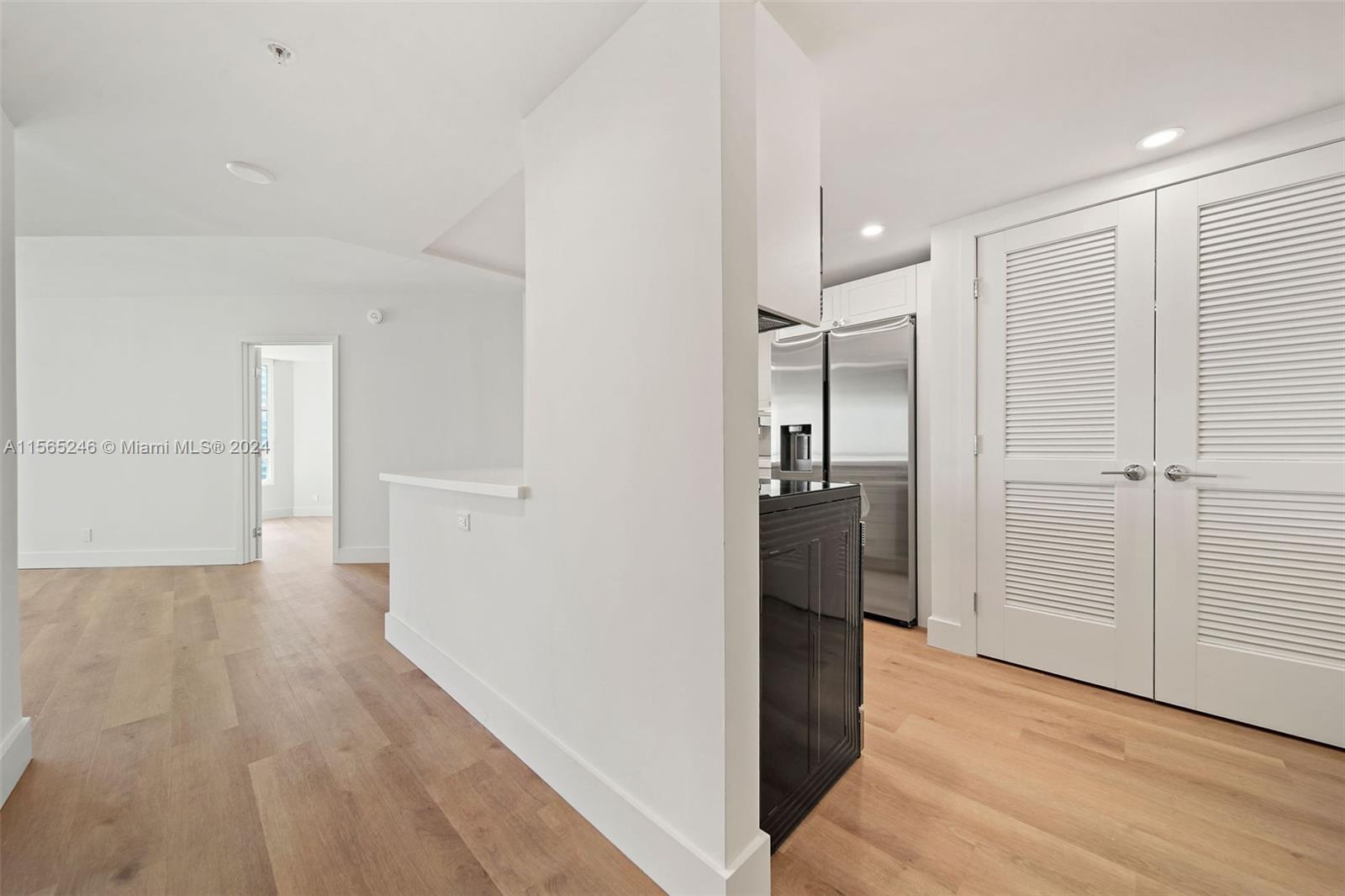 555 NE 34th St 2707, Miami, Florida 33137, 2 Bedrooms Bedrooms, ,2 BathroomsBathrooms,Residentiallease,For Rent,555 NE 34th St 2707,A11565246